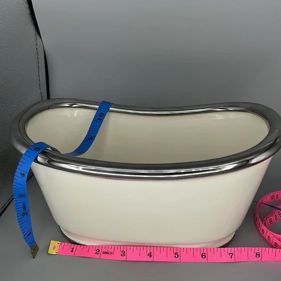 Biltmore for Belk Apothecary mini Bathtub - Picture 8 of 9